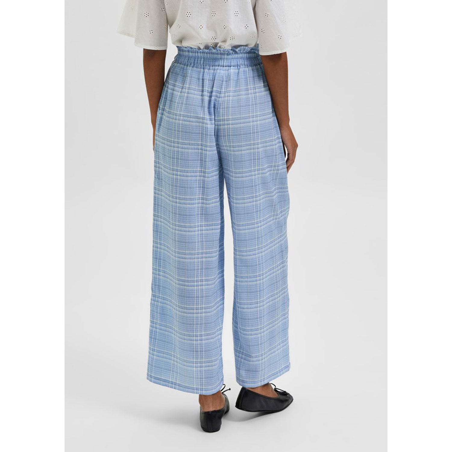 Selected Femme Brianna Selected Femme Hose blau Model hinten