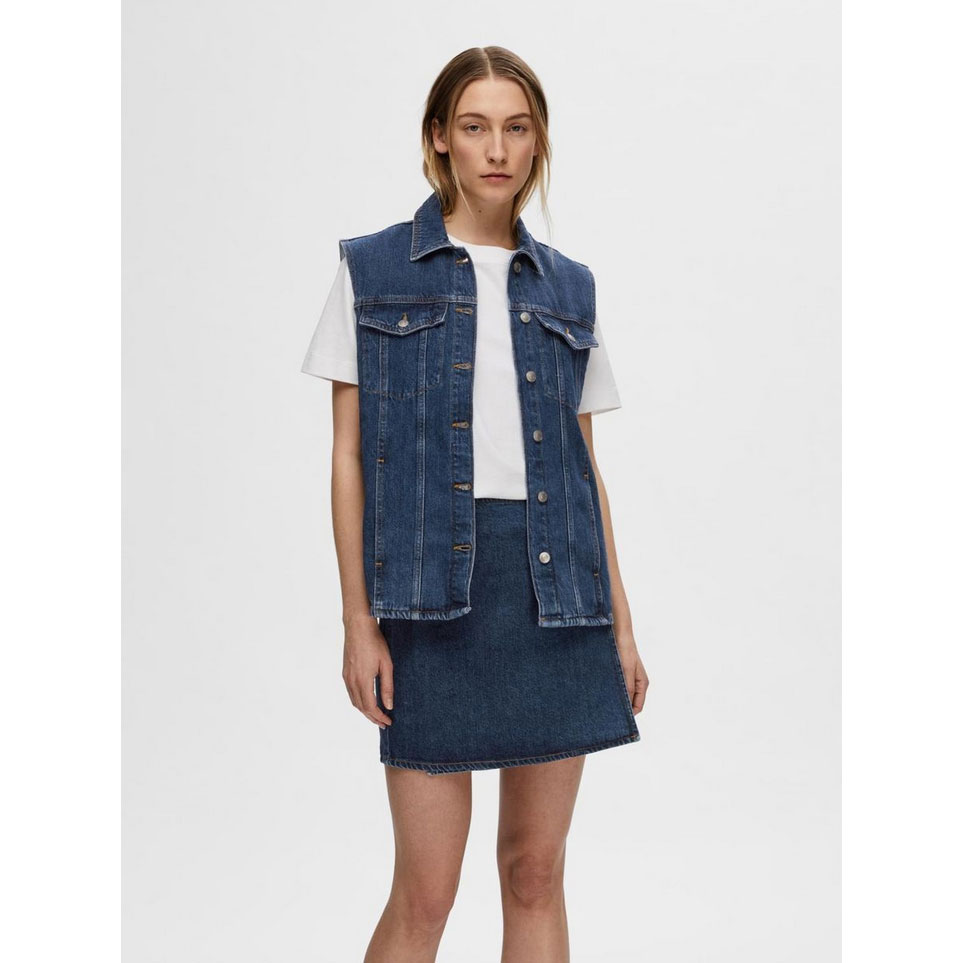 Selected Femme Clair Selected Femme Weste Medium Blue Denim Model vorne
