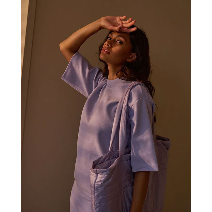 Another Label Uzma Another Label Pullover Lila Model