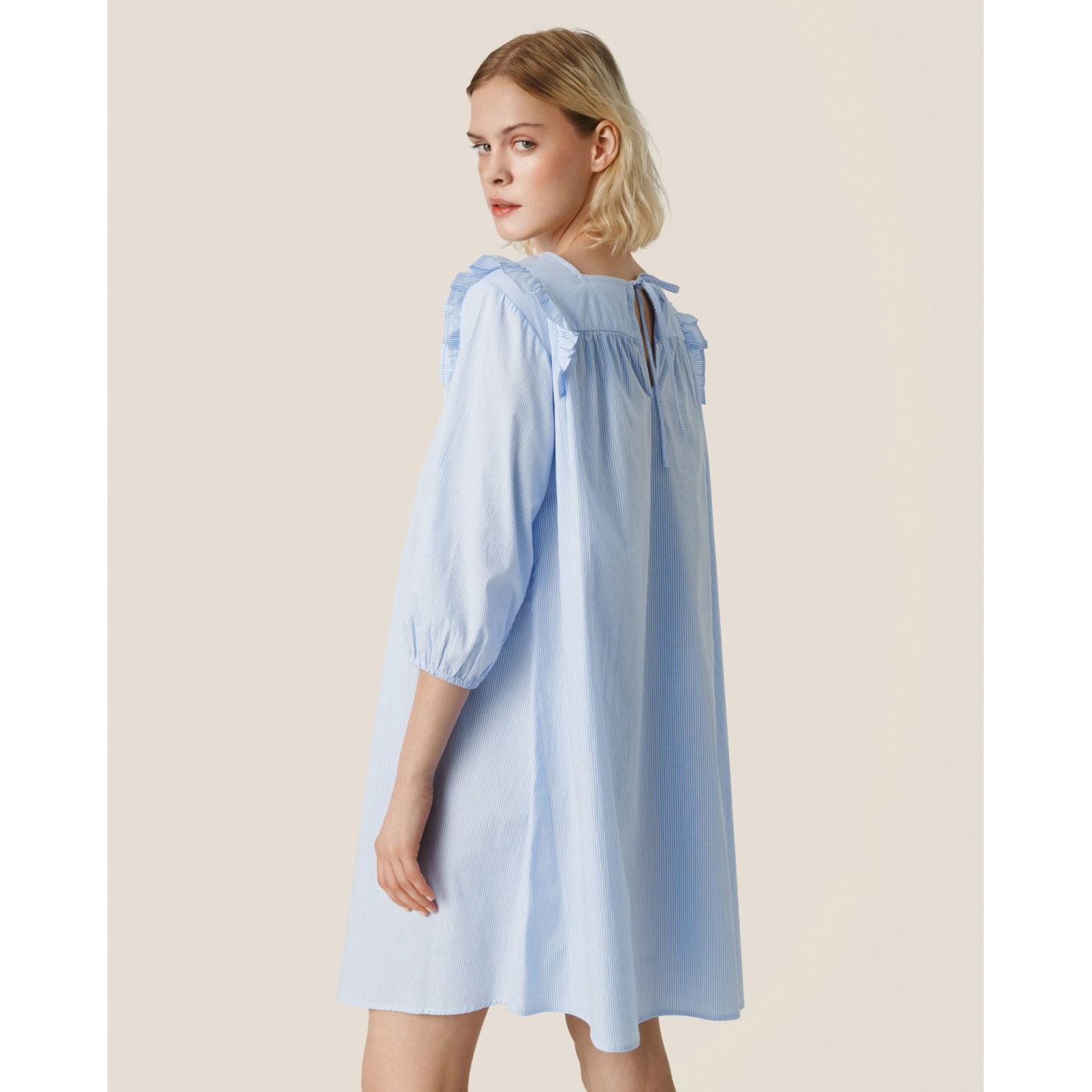 MSCH Copenhagen Vibeka MSCH Copenhagen Kleid blau Model seite