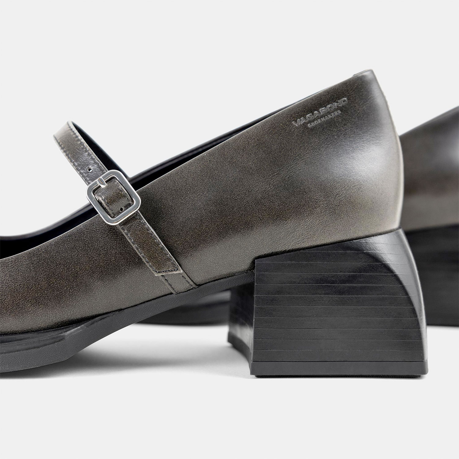 Vagabond Vivian Maryjane Schuhe in Schwarz von Vagabond Detail