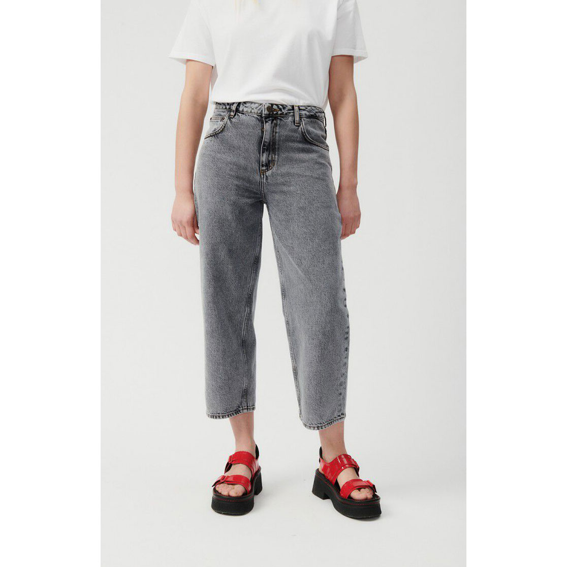 American Vintage Yopday American Vintage Jeans Grau Model vorne